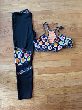 JoyLab Black Leggings with Multicolor Geometric & Floral Panels